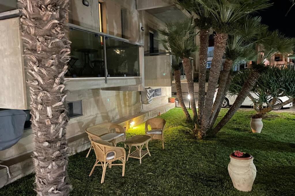 La Taverna Della Loggia Авола Экстерьер фото